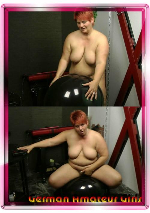 Annadevot – Naked with Big Black Balloon