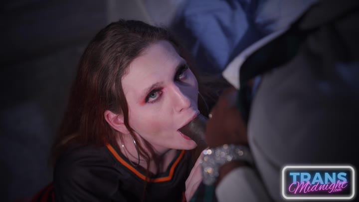 Sexy Kapri Sun Takes A Big Black Cock Bareback